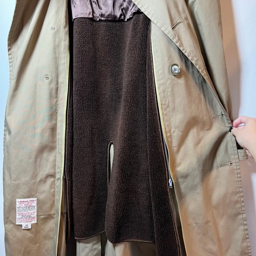Vintage London Fog Double Breast Trench Coat Beige Belted Tan Sz 42 Fleece Lined